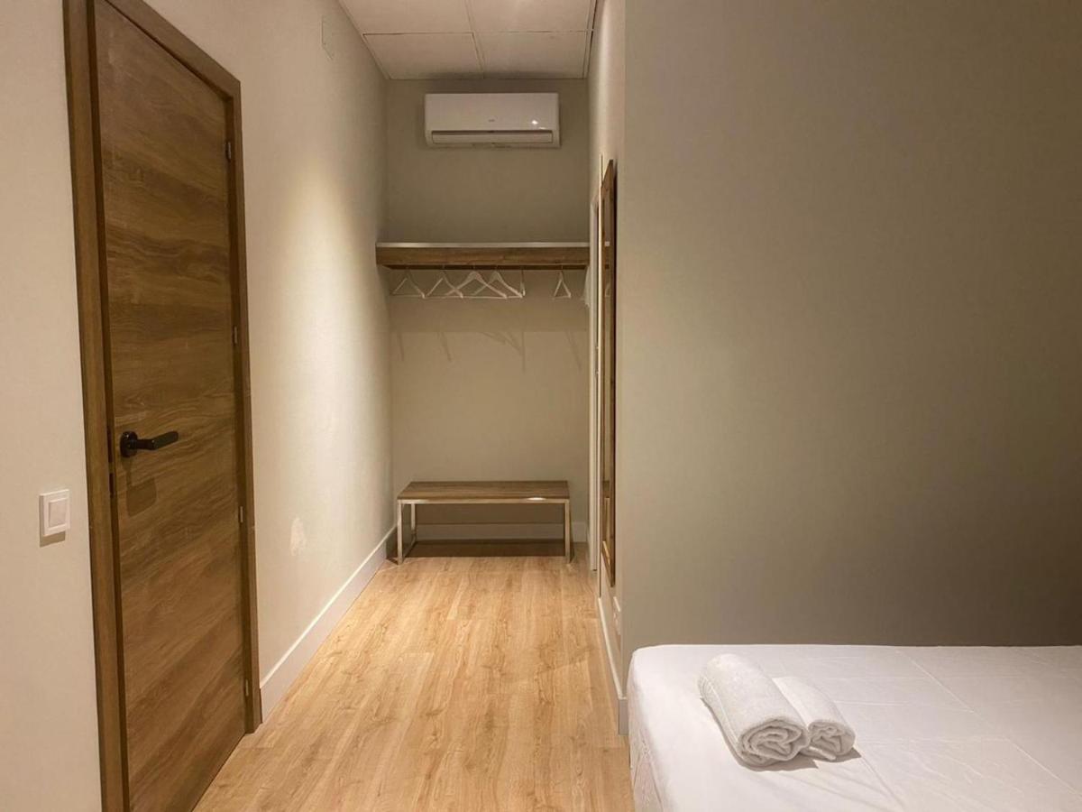 Lullaby By Hamilton Albergue Barcelona
